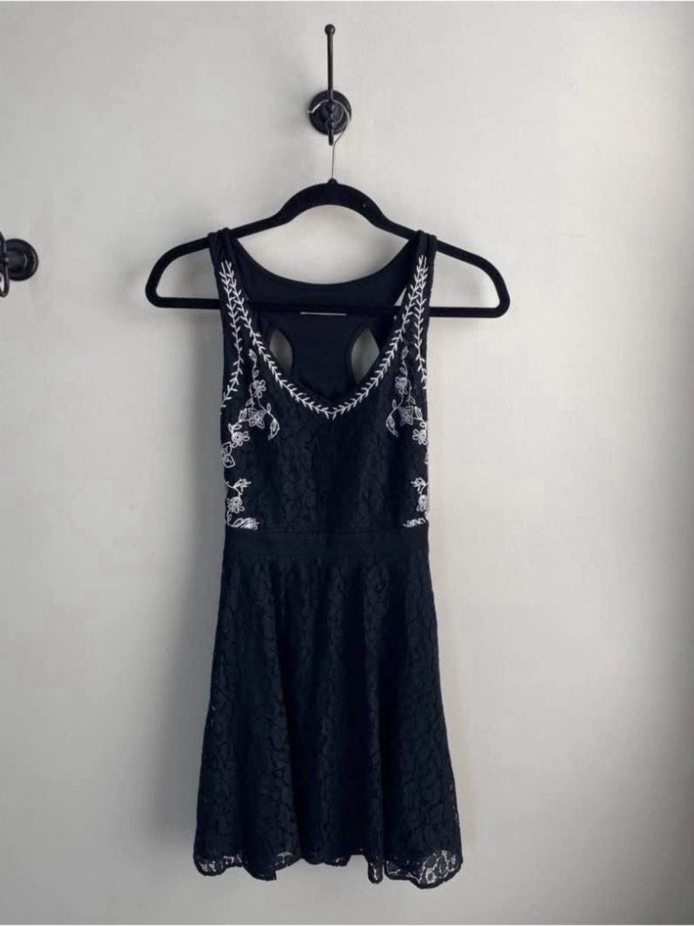 New Gentle Fawn Black Lace Fit-and-Flare Dress with White Embroidery